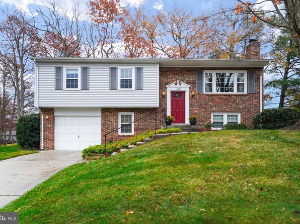 11987 Cotton Mill Dr, Woodbridge, VA 22192