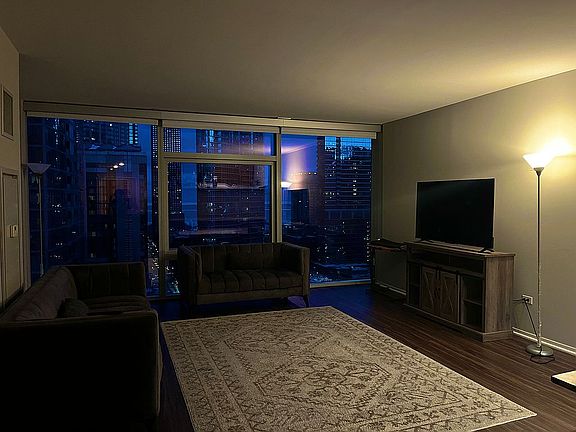 2nd image of 200 E Illinois St APT 1907