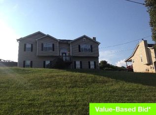 7730 Poppy Dr, Winston, GA 30187