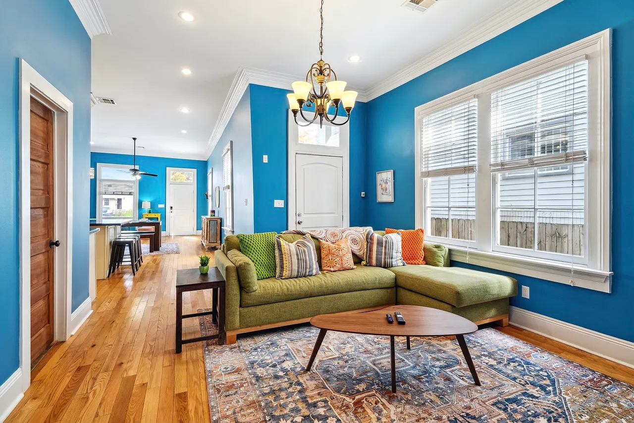 3 bed, $2,750 — Photo 1