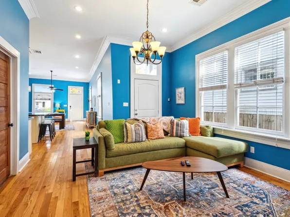 (undisclosed Address), New Orleans, LA 70117