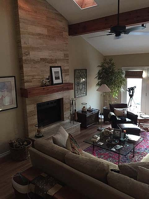 vaulted ceiling living room