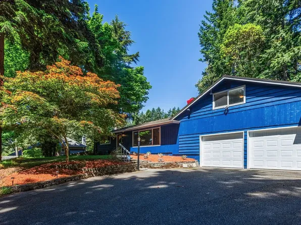 7423 Chambers Ln W, University Place, WA 98467