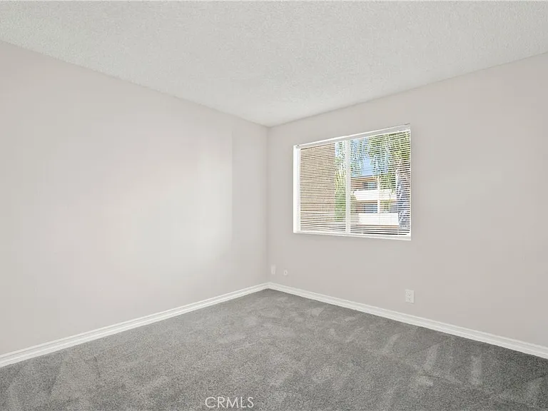 15425 Sherman Way #211 — Photo 14