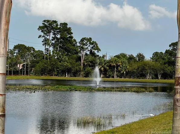 91 NW Boundary Dr, Port Saint Lucie, FL 34986