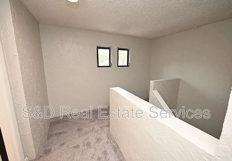 1808 Village Ct — Photo 35