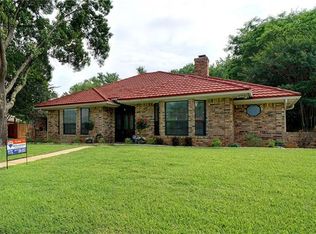3028 Pitkin Dr, Arlington, TX 76006