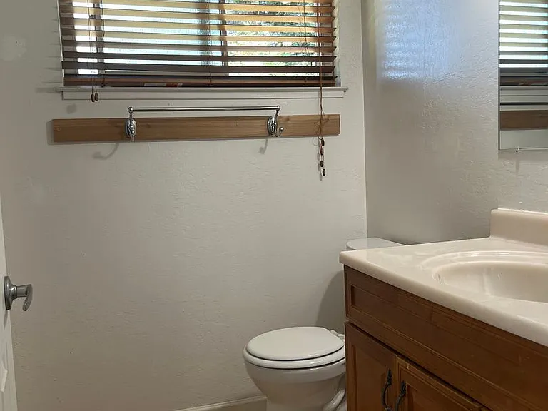 14927 Herchell Dr — Photo 18