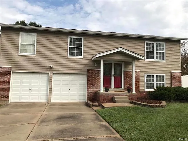1312 Cinnamon Hills Dr photo 1