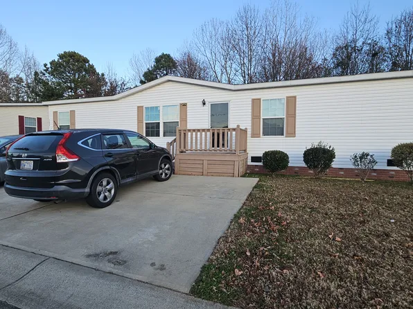 11820 Spring Laurel Dr #303, Charlotte, NC 28215