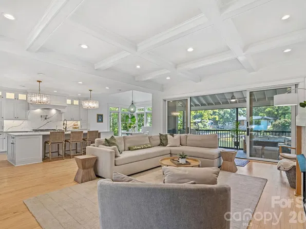19610 Weavers Cir, Cornelius, NC 28031