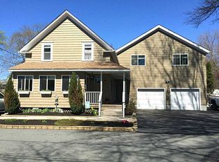 143 Madison St, Warwick, RI 02888