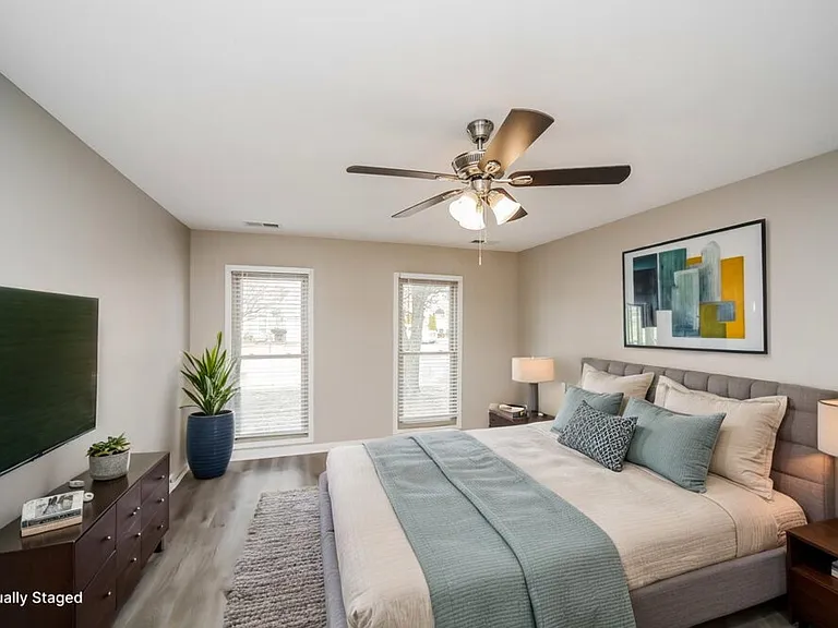 9347 Helmsley Dr — Photo 10