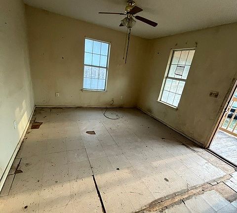 4th image of 812 N King St