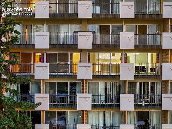 4th image of 411 Lakewood Cir APT B430