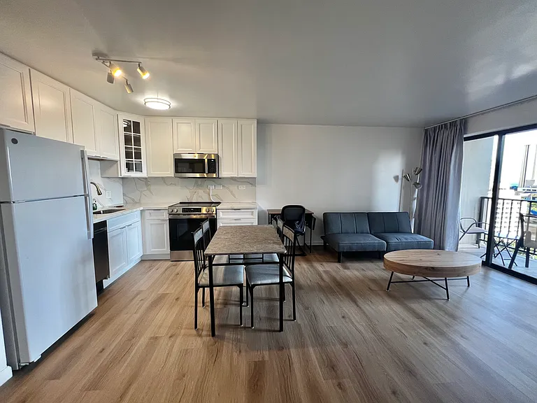2140 Kuhio Ave #1205 — Photo 11