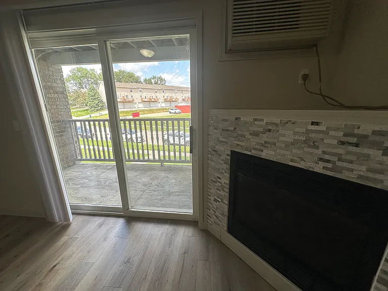 954 Boston Way #8 — Photo 6