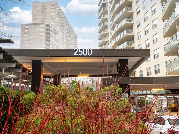 2500 Johnson Ave APT 8L, Bronx, NY 10463