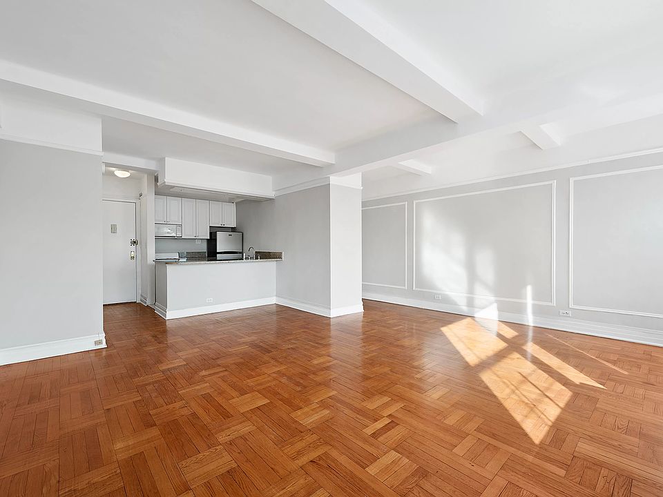 2nd image of 235 W 102nd St APT 12G