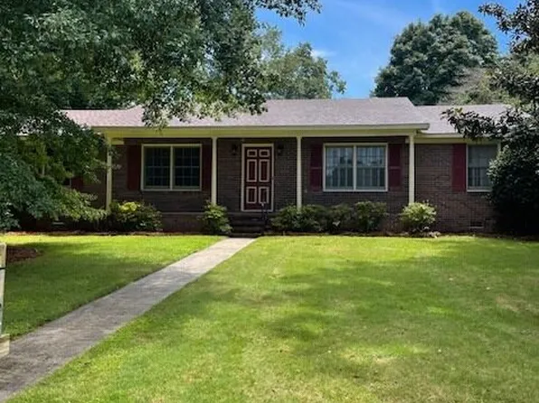 825 McCurdy Blvd, Manchester, GA 31816