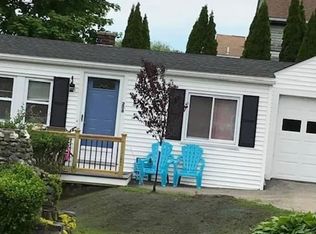 208 Reservoir Rd #1, Middletown, RI 02842