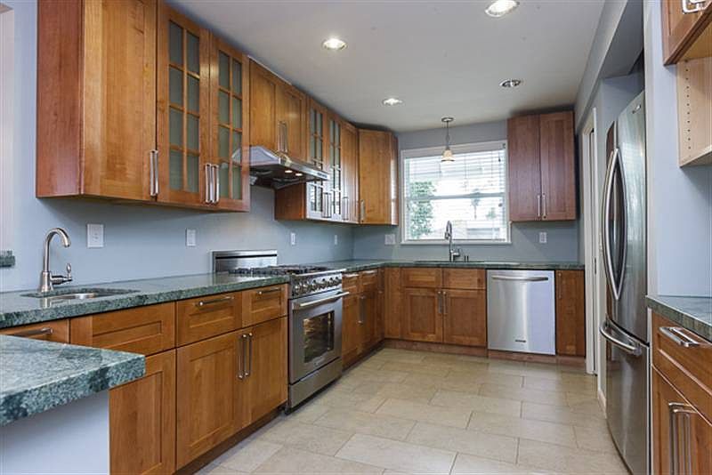1st image of 3102 Lomina Ave