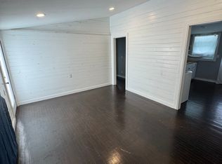 15 Sterling Rd, Auburn, ME 04210