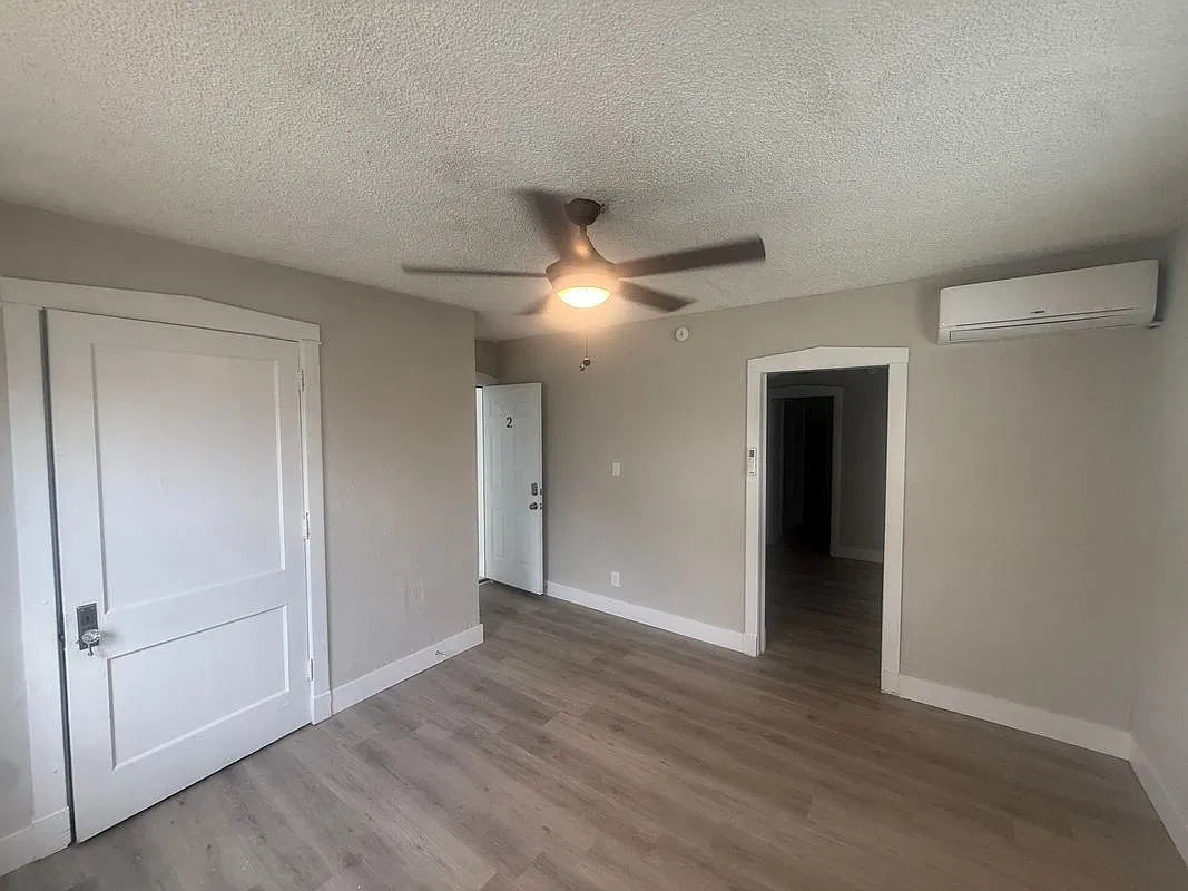 1 bed, 1.0 bath, 650 sqft, $1,098 — Photo 3