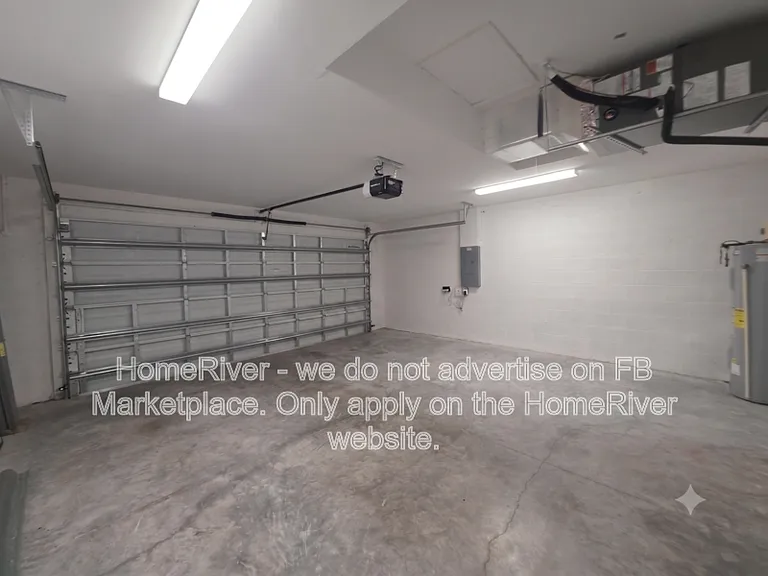 4303 NE 12th Ct — Photo 11