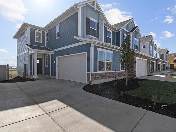 The Lovenia - C Exterior