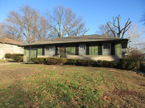 3621 S Brentwood Ave, Independence, MO 64055