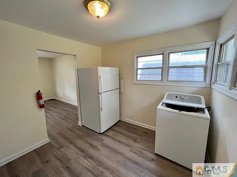 1008 Terrace Blvd — Photo 6