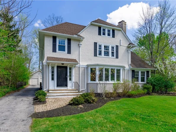 2637 Wellington Rd, Cleveland Heights, OH 44118