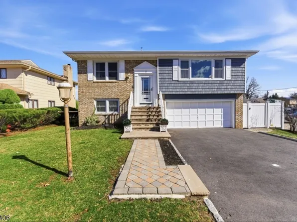 22 Elizabeth Ct, Bloomfield Twp., NJ 07003