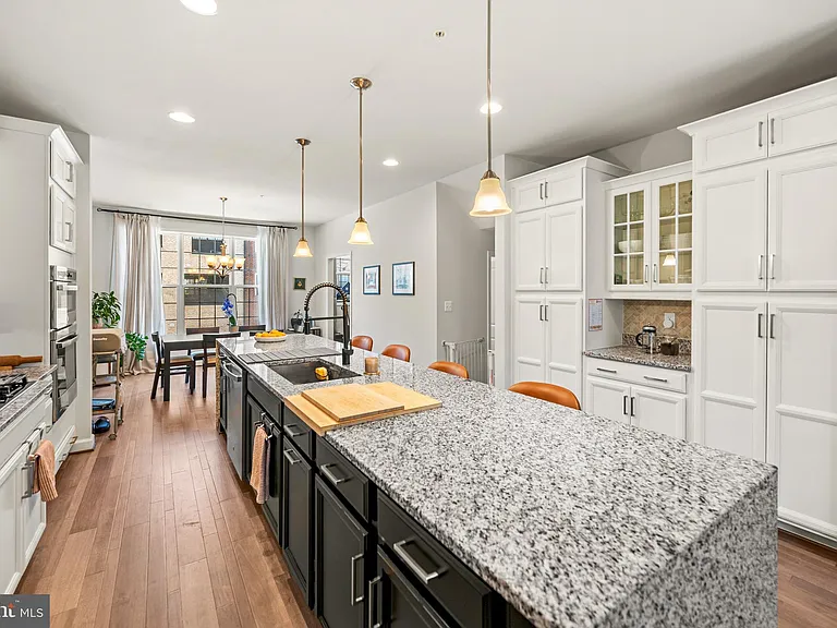 605 Skiff Way — Photo 5