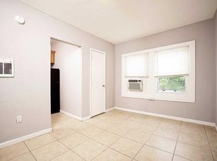 559 SW 3rd St APT 11, Miami, FL 33130