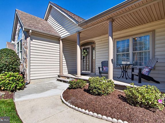 5th image of 32825 Pear Tree Ct