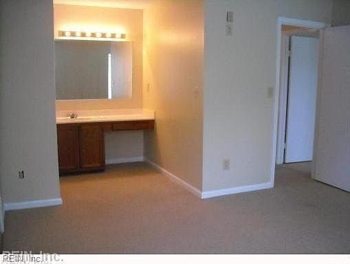 5th image of 4426 Segovia Ct