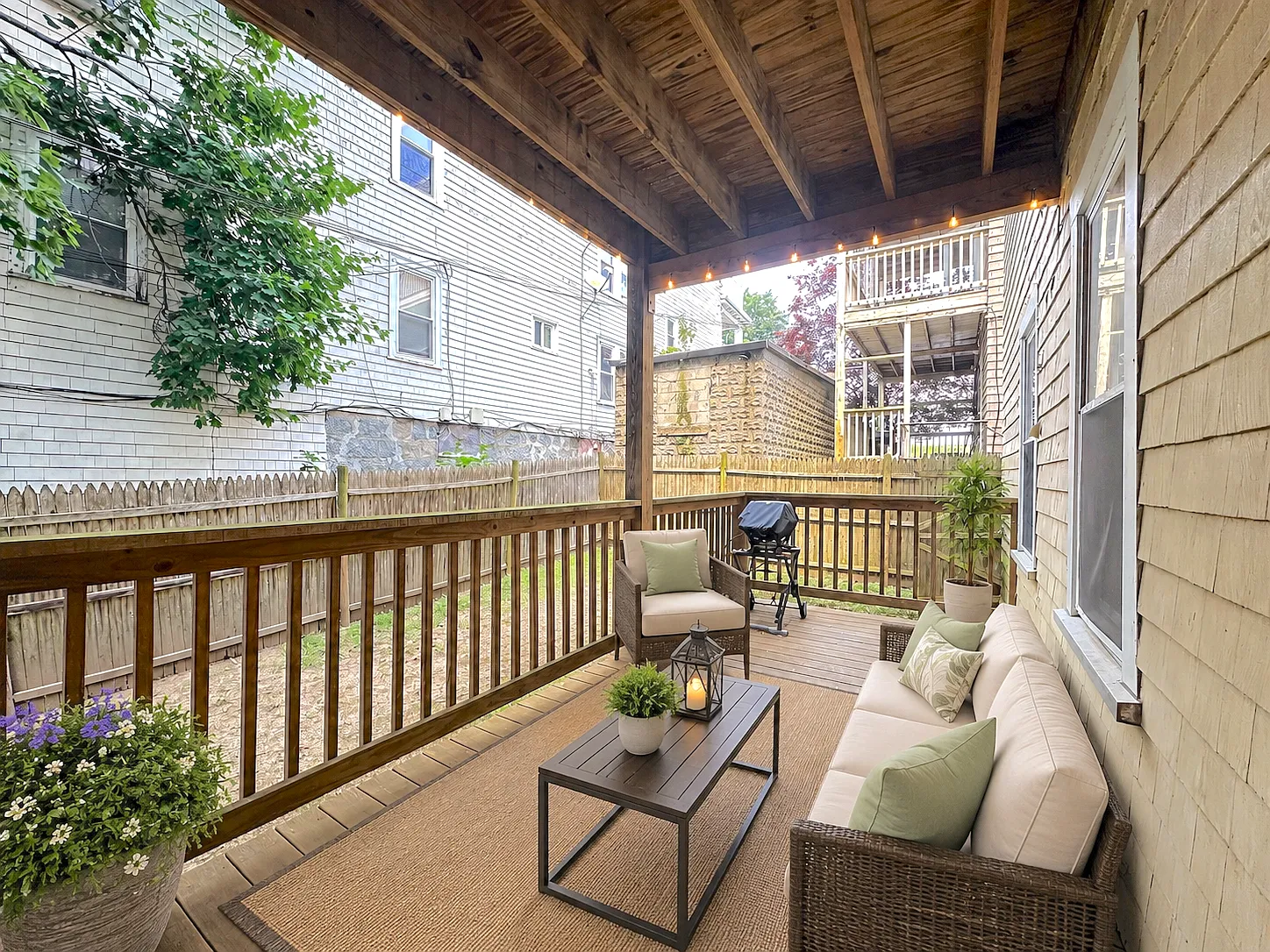 2 bed, 1100 sqft, $2,650 — Photo 1