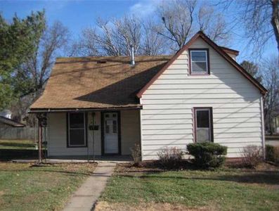613 S Kent St, Knoxville, IA, 50138