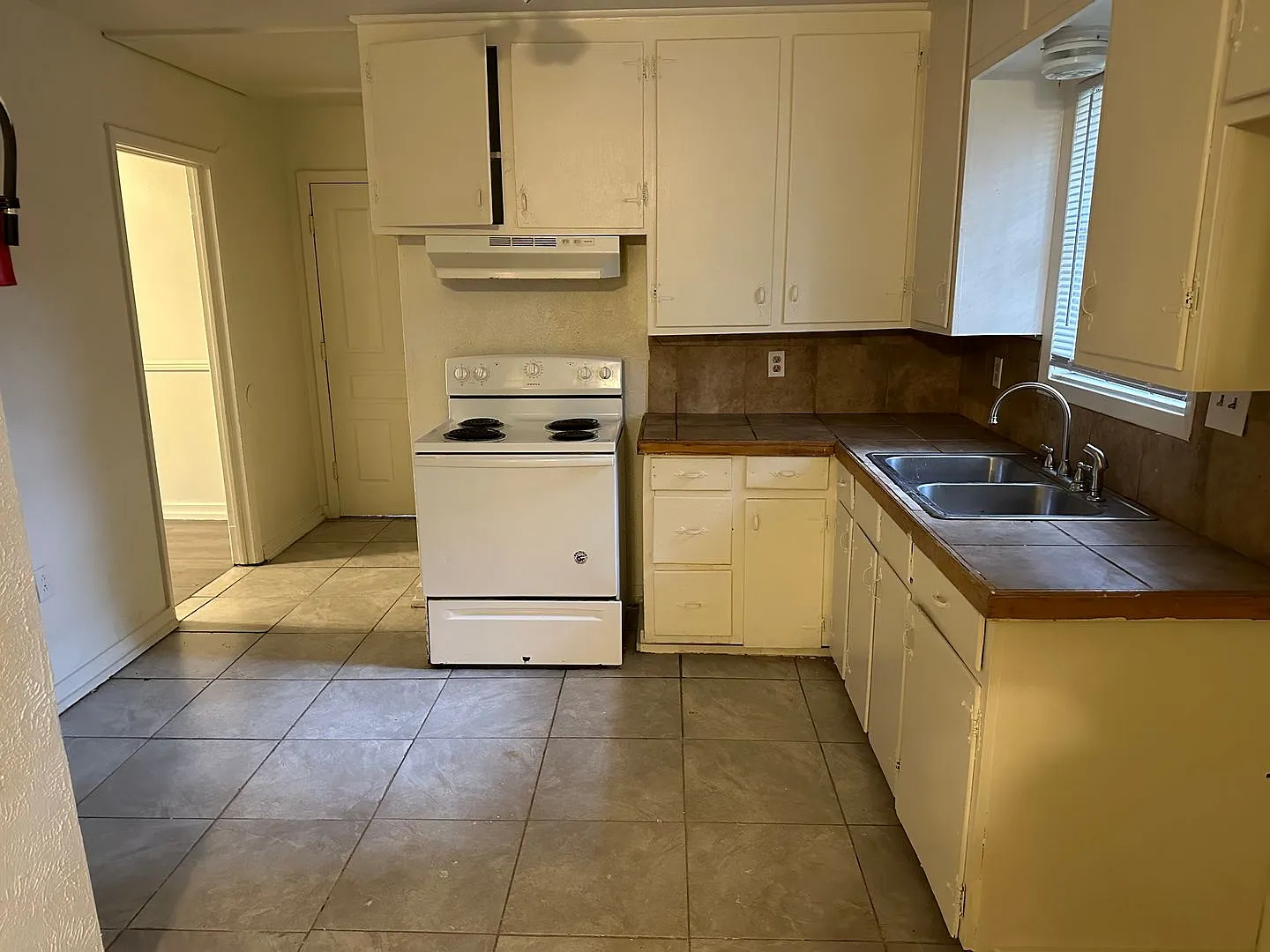 2710 E. Benwood Jackson, Ms 39204 — Photo 3