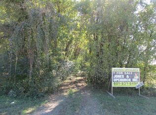 1431 Lum Dr, Vicksburg, MS 39180