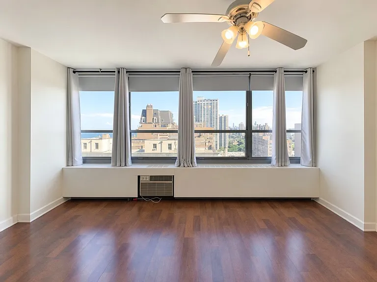 3550 N Lake Shore Dr #1806 — Photo 22