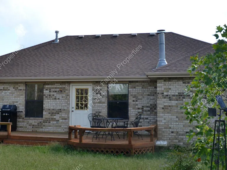 113 Pine Hill Ct — Photo 12