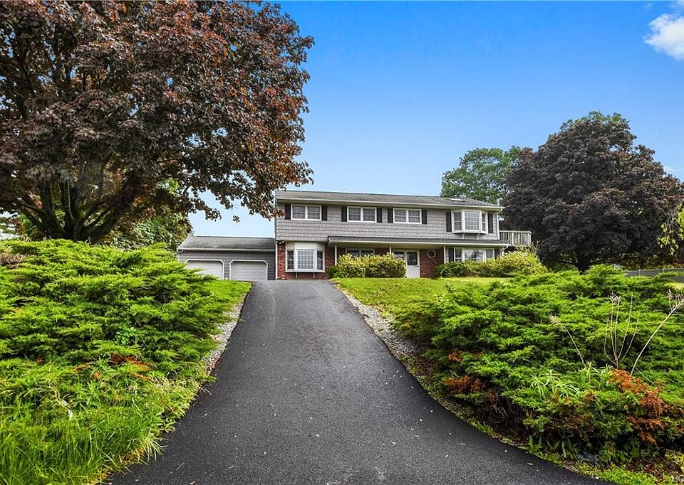 1st image of 52 Panorama Dr