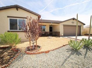 2216 Falcon Dr, Barstow, CA 92311