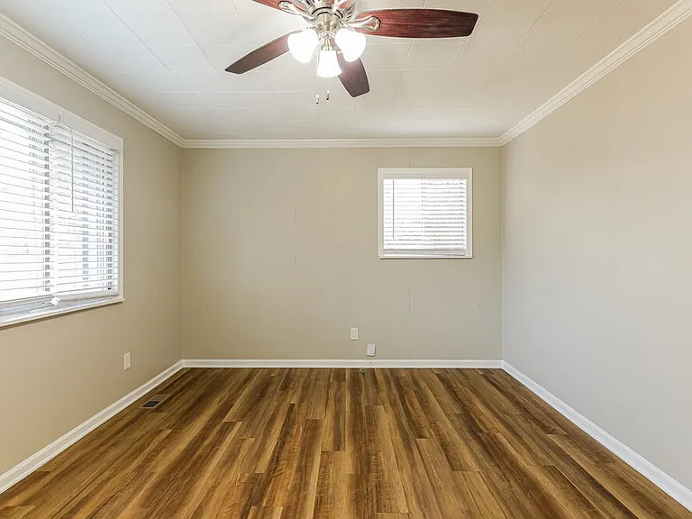 1217 Turf Dr — Photo 10