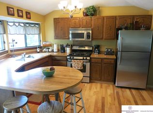 13422 Redwood St, Omaha, NE 68138