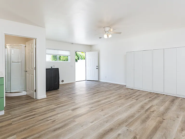 524 N Edinburgh Ave — Photo 13