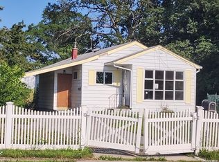 1251 Udall Rd, Bay Shore, NY 11706